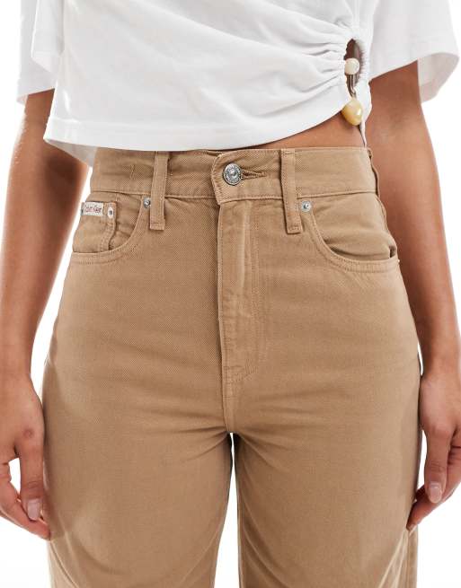 Vaqueros de corte barrel con lavado beis de Calvin Klein Jeans, 5 de 5