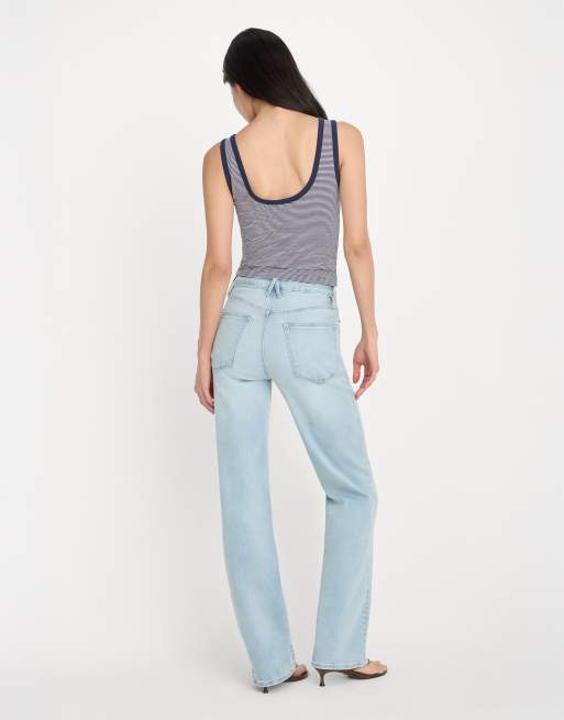 Vaqueros de corte recto con lavado azul claro Soft Tech Good True de Good American, 3 de 4