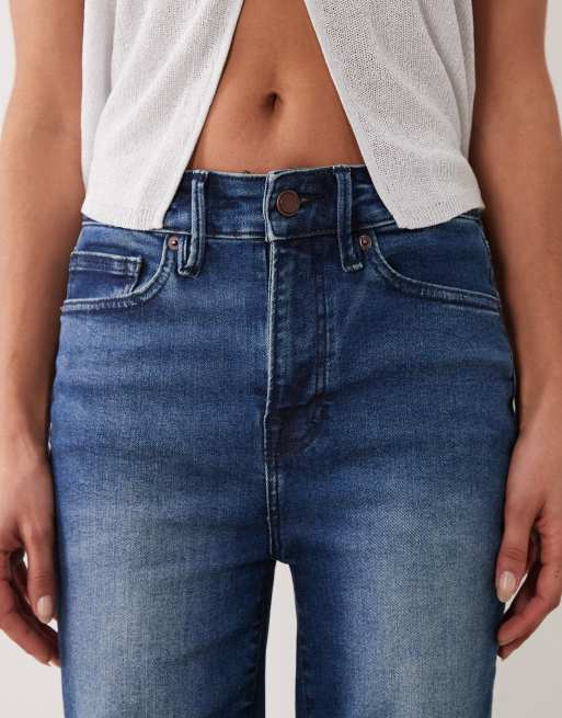 Vaqueros de corte recto con lavado azul oscuro Always Fit Good Legs de Good American, 5 de 5