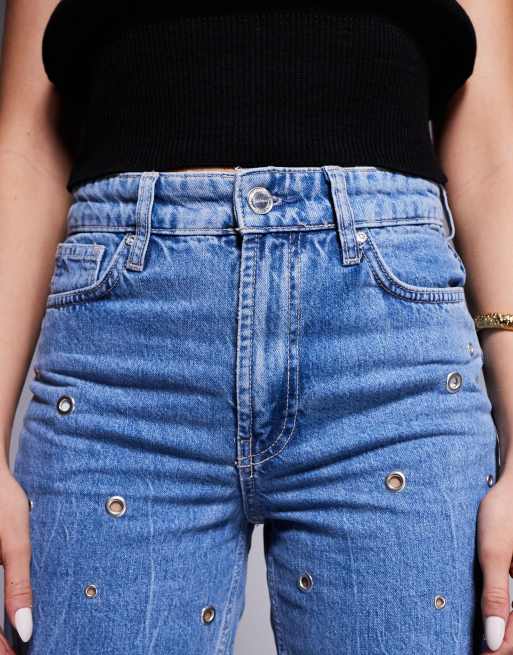 Vaqueros de corte recto holgado con lavado azul medio y detalle de ojales de River Island, 4 de 5