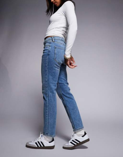 Vaqueros de corte slim y talle alto con lavado medio de River Island, 2 de 5