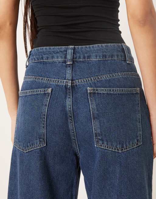 Vaqueros de pernera ancha con lavado oscuro y bajos vueltos anchos de ASOS DESIGN (parte de un conjunto), 4 de 5