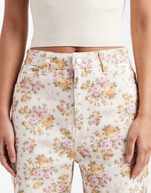 Vaqueros de pernera recta con estampado integral de flores de Miss Selfridge (parte de un conjunto), 5 de 5