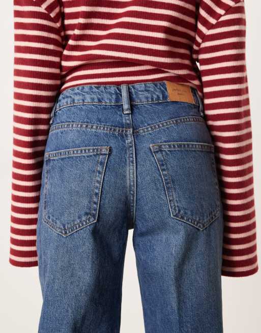 Vaqueros de pernera recta con lavado azul medio de Gina Tricot Petite, 5 de 5