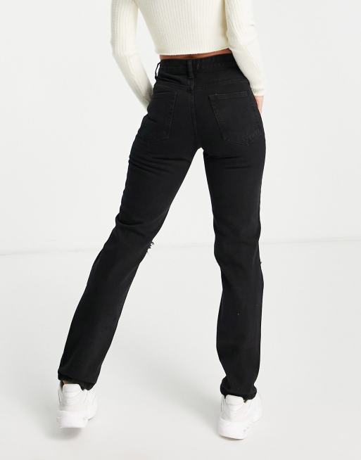 Vaqueros de pernera recta con lavado negro y rodillas rasgadas de Femme Luxe, 2 de 4