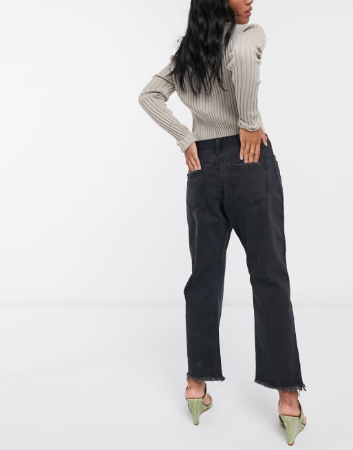Vaqueros de pernera recta en negro Wrath de Missguided Petite, 2 de 4