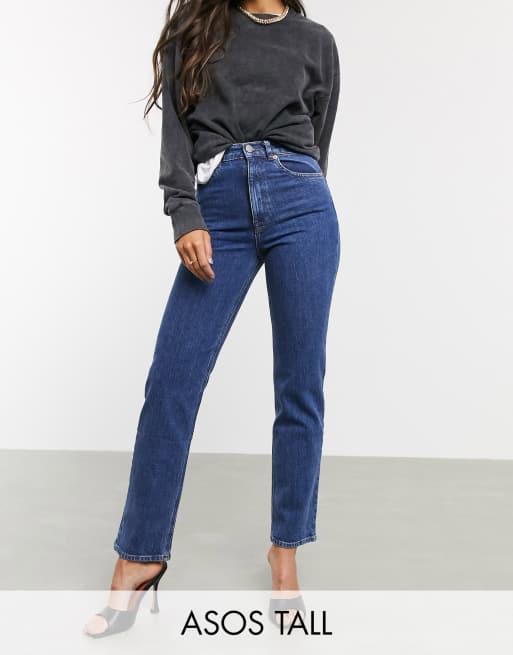 Vaqueros de pernera recta y corte slim en tejido elástico con tiro alto y lavado medio vintage de ASOS DESIGN Tall