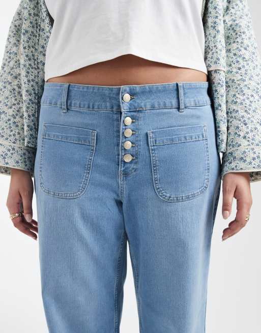 Vaqueros de talle alto y pernera ancha con lavado azul claro Kayla de Vero Moda Curve, 5 de 5