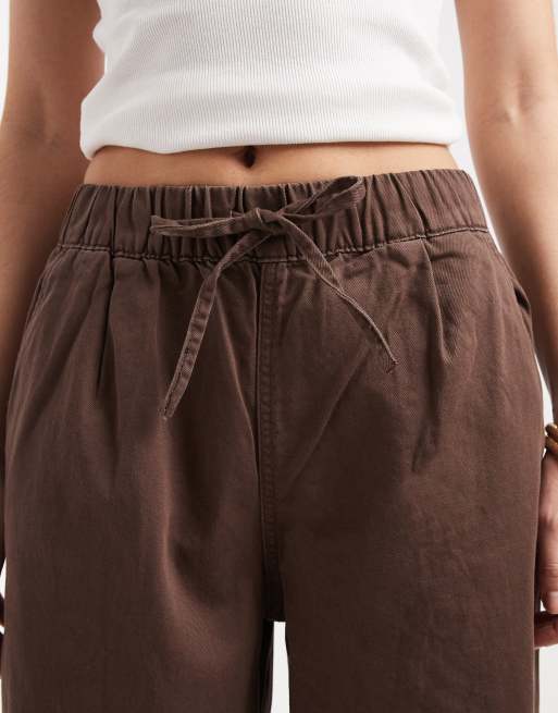 Vaqueros de talle medio y pernera ancha sin cierres con lavado marrón chocolate Valeria de Vero Moda, 5 de 5