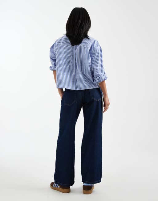Vaqueros de talle medio y pernera recta con lavado oscuro enjuagado Kirsa de Vero Moda Petite, 2 de 5