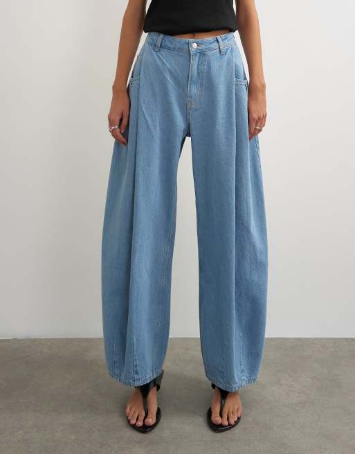 Vaqueros descoloridos de talle medio Cocoon Barrel de Topshop, 2 de 5