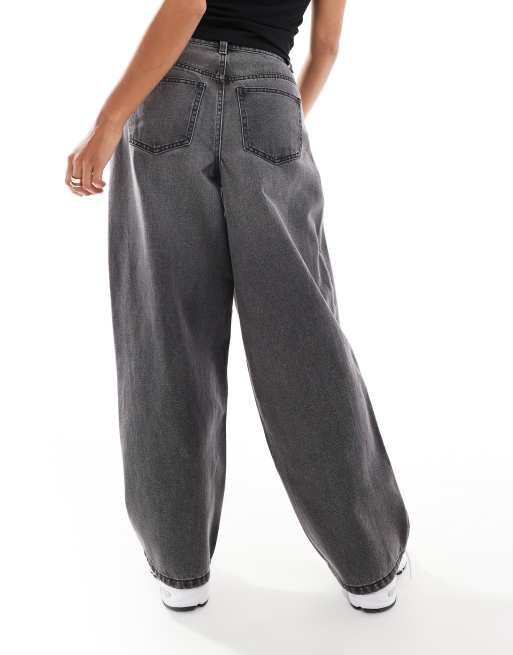 Vaqueros gris lavado holgados de Miss Selfridge Petite, 4 de 5