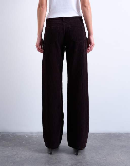 Vaqueros marrón chocolate oscuro de pernera recta y talle bajo de pana Ember de Topshop, 4 de 7