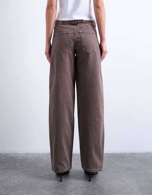 Vaqueros marrón nutria de talle bajo y corte holgado con detalle regulable Cinch de Topshop, 4 de 7