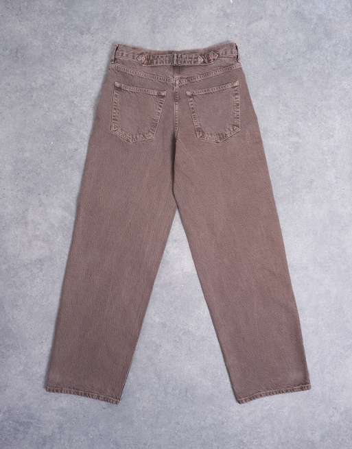 Vaqueros marrón nutria de talle bajo y corte holgado con detalle regulable Cinch de Topshop, 7 de 7
