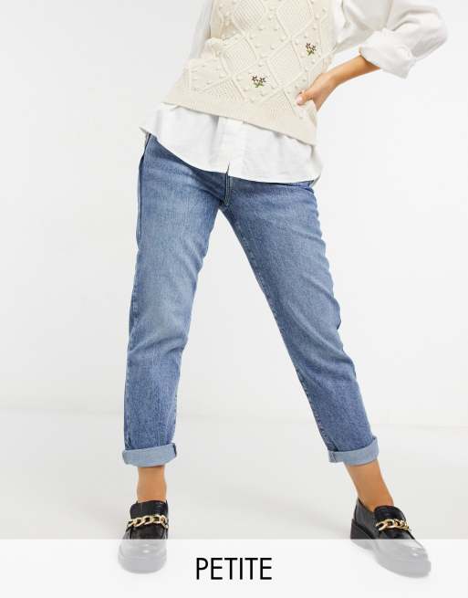 Vaqueros mom azules con cintura marcada de New Look Petite