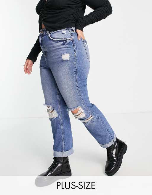 Vaqueros mom cómodos moldeadores con bajos sin rematar Carrie de River Island Plus