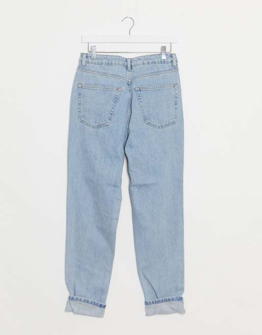 Vaqueros mom con lavado descolorido y diseño rasgado de Topshop, 4 de 4