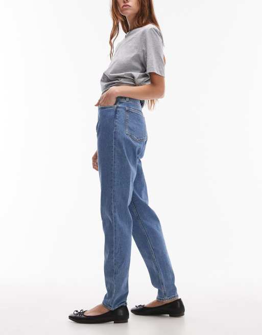 Vaqueros mom con lavado medio de Calvin Klein Jeans, 3 de 5