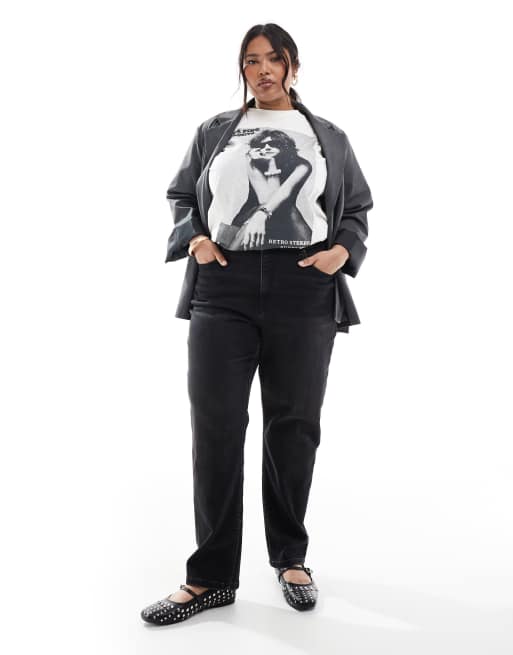 Vaqueros mom negro lavado cómodos de corte slim de ASOS DESIGN Curve