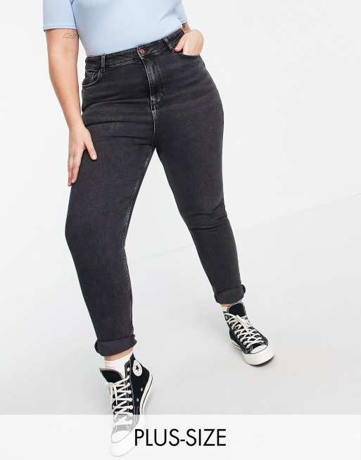 Vaqueros mom negros de New Look Curve