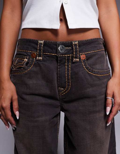 Vaqueros muy holgados con lavado negro y bolsillo con solapa Jessie de True Religion, 4 de 5