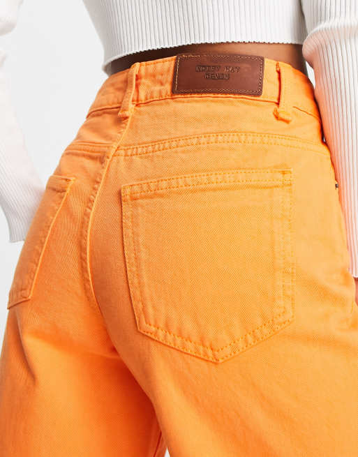 Vaqueros naranja vibrante de pernera ancha y talle medio de Noisy May Petite, 3 de 4