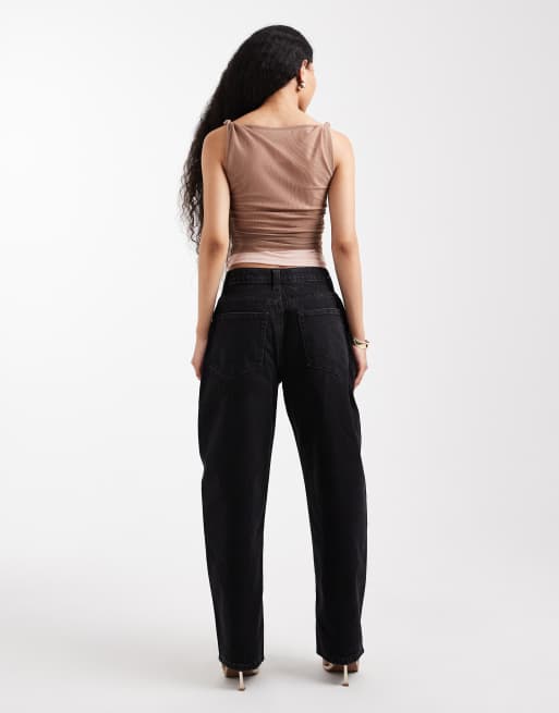 Vaqueros negro lavado de corte barrel slim de ASOS DESIGN Petite , 2 de 5