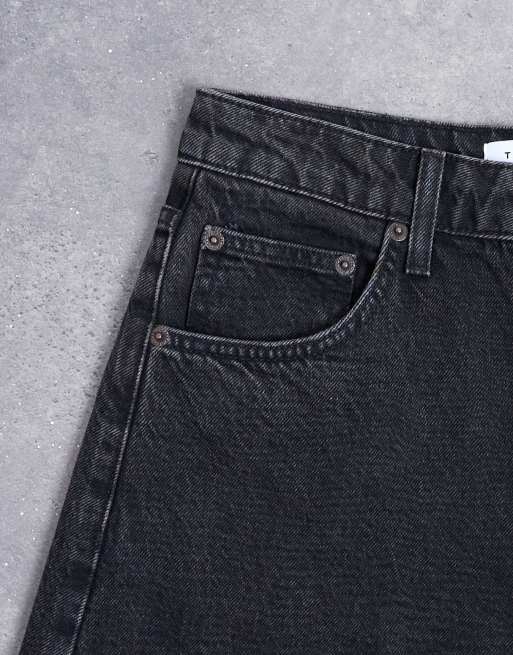 Vaqueros negro lavado de corte barrel y talle medio de Topshop, 5 de 7