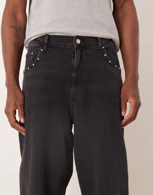 Vaqueros negro lavado de corte recto suelto con detalle de tachuelas de ASOS DESIGN, 5 de 5