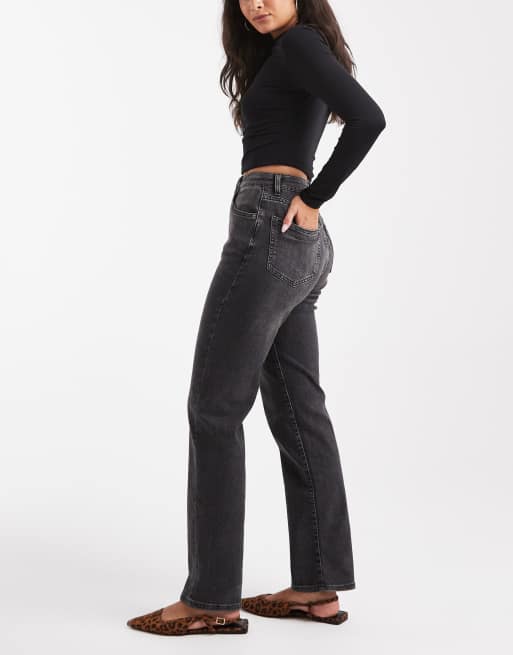Vaqueros negro pizarra elásticos de corte recto de Cotton On Curvy, 2 de 5