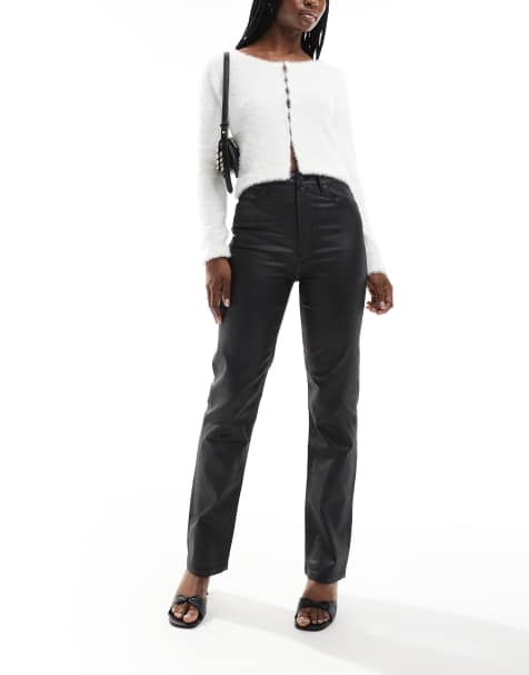 Vaqueros negros cómodos elásticos de pernera recta con acabado revestido de ASOS DESIGN - view 1