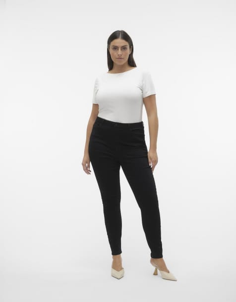 Vaqueros negros de corte pitillo de Vero Moda Curve - view 1