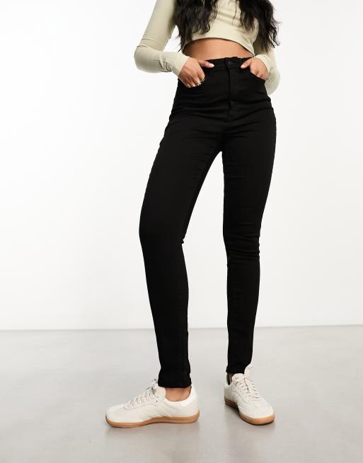 Vaqueros negros de corte pitillo y talle muy alto de Vero Moda , 2 de 5