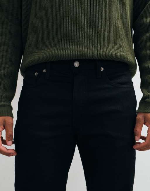 Vaqueros negros de corte tapered 502 de Levi's, 5 de 5