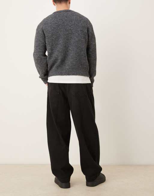 Vaqueros negros de corte tapered extragrande con pinzas de ASOS DESIGN, 2 de 5