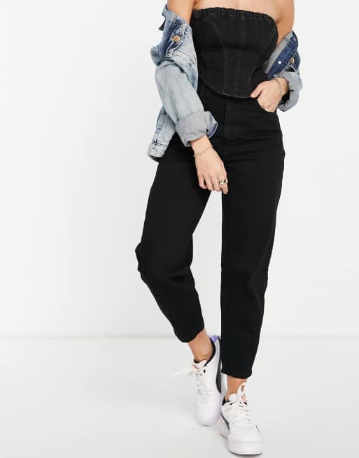 Vaqueros negros de corte tapered y talle alto de River Island, 4 de 4