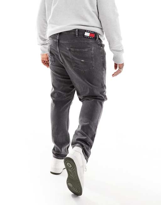 Vaqueros negros de pernera recta y corte estándar de Tommy Jeans Big & Tall, 5 de 5