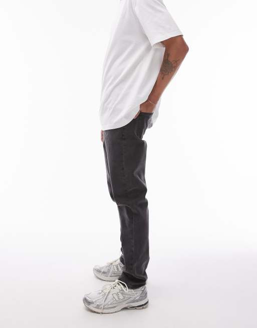 Vaqueros negros lavados de corte slim de Topman, 2 de 5