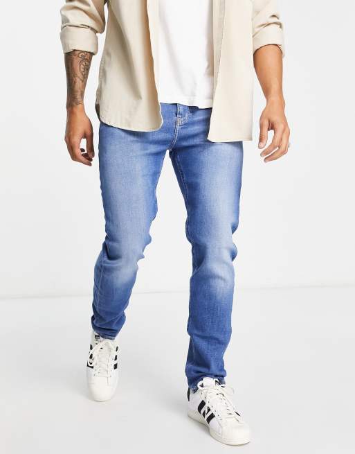 Vaqueros pitillo con lavado medio de Calvin Klein Jeans