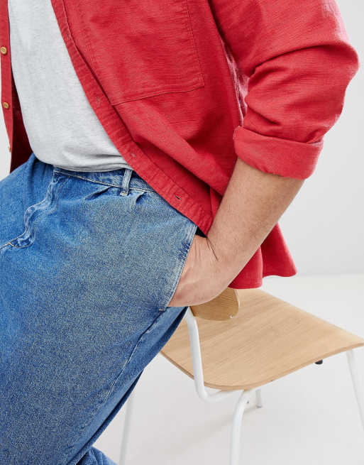 Vaqueros rectos con doble pinza en azul claro de ASOS PLUS, 3 de 4