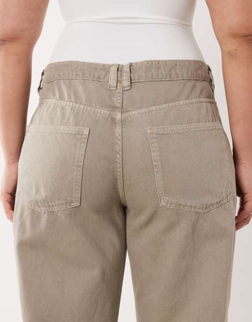 Vaqueros verde salvia holgados de talle bajo de ASOS DESIGN Curve, 5 de 5