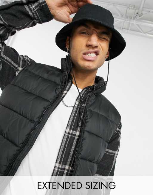 Vatteret vest i sort fra ASOS DESIGN
