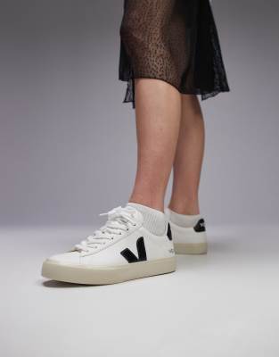 VEJA - Campo - Sneaker in Weiß/Schwarz