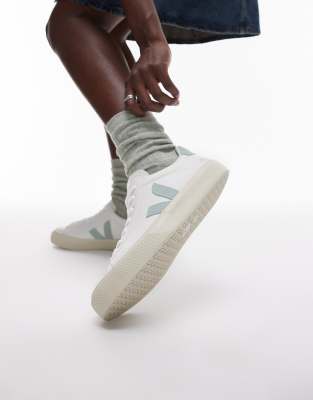  Campo trainer in extra white matcha