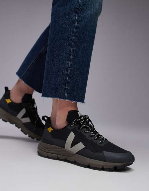VEJA Dekkan Sneakers in grijs ASOS