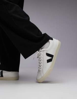 VEJA Esplar logo trainer in extra white black leather