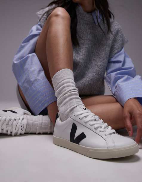 VEJA – Esplar – Sneaker aus Leder in Extraweiß und Schwarz mit Logo - view 1