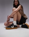 [VEJA] VEJA Recife sneakers in black with gum sole 38 BLACK
