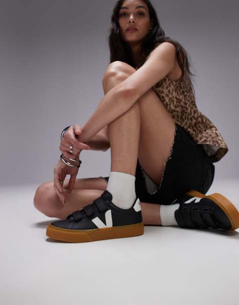 VEJA - Recife - Sneakers in zwart met rubberen zool - view 1